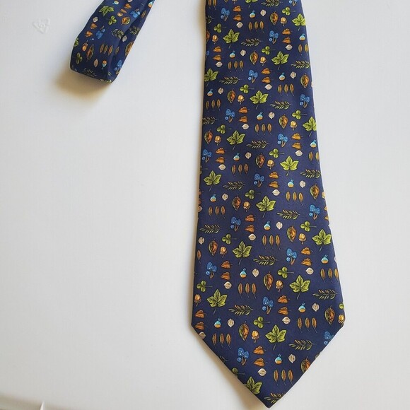 Salvatore Ferragamo 100% Silk Tie Leaves Mushroom Acorn Blue Made in Italy - Picture 5 of 13